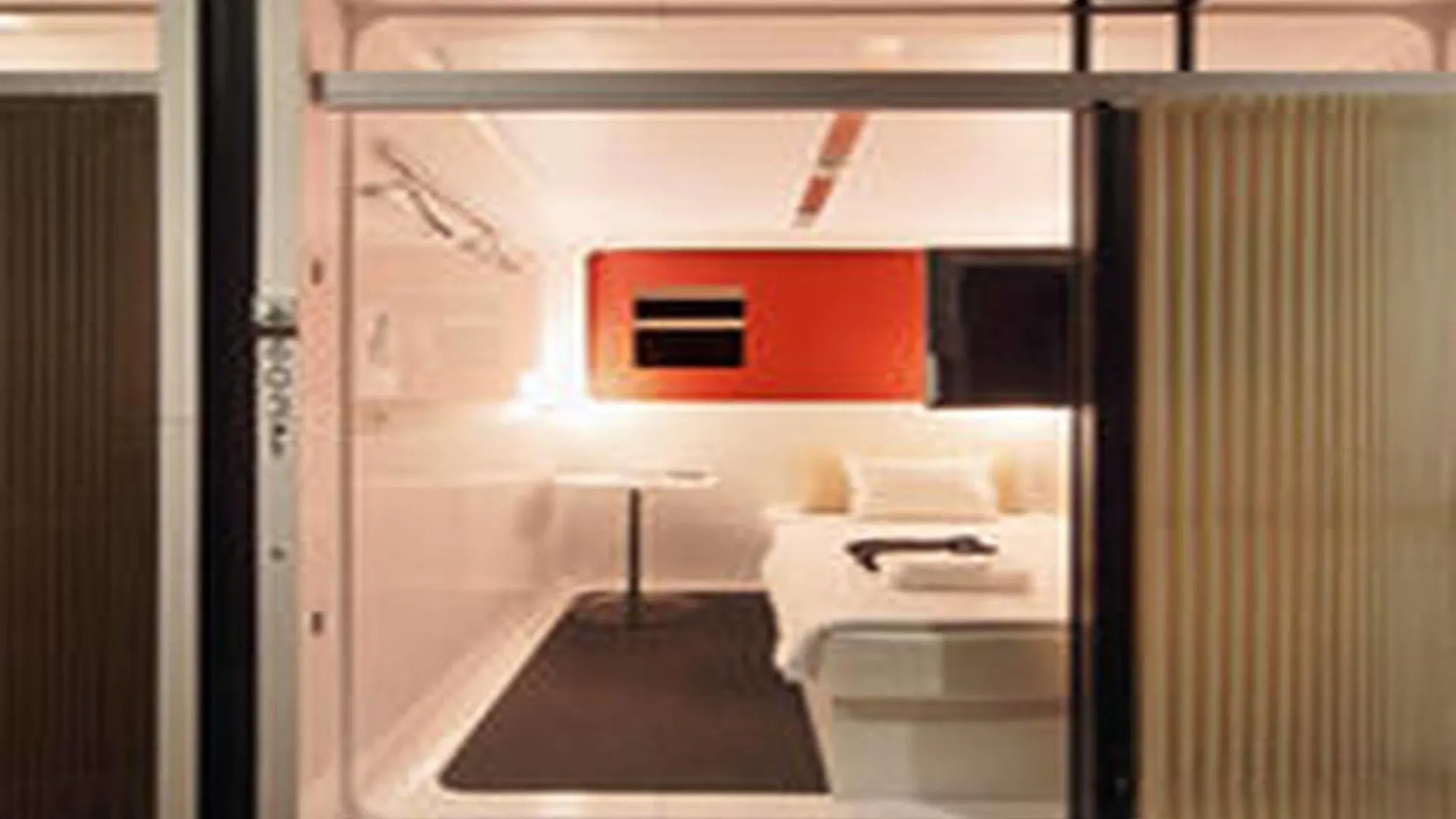 First Cabin Nihonbashiyokoyamacho Tokyo 0*,  Japan