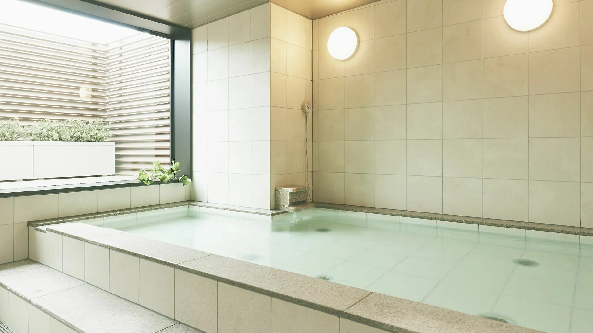 Capsule hotel First Cabin Nihonbashiyokoyamacho Tokyo